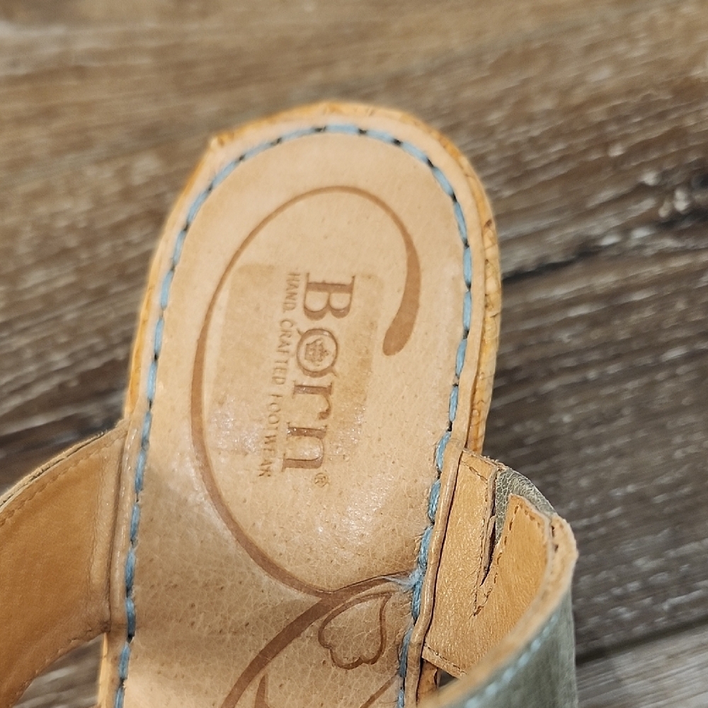 EUC Born Cork Metallic Silver Wedge Sandals Beach Festival Boho Resortwear Sz 9 - Picture 2 of 10